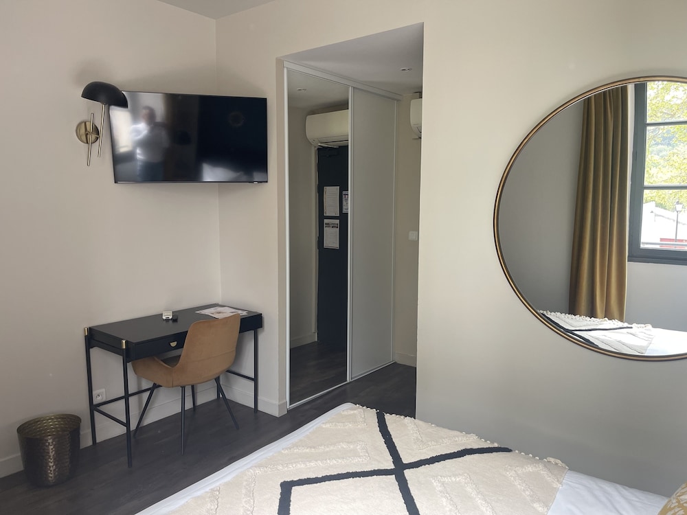 Hotel L Esplan 45/53