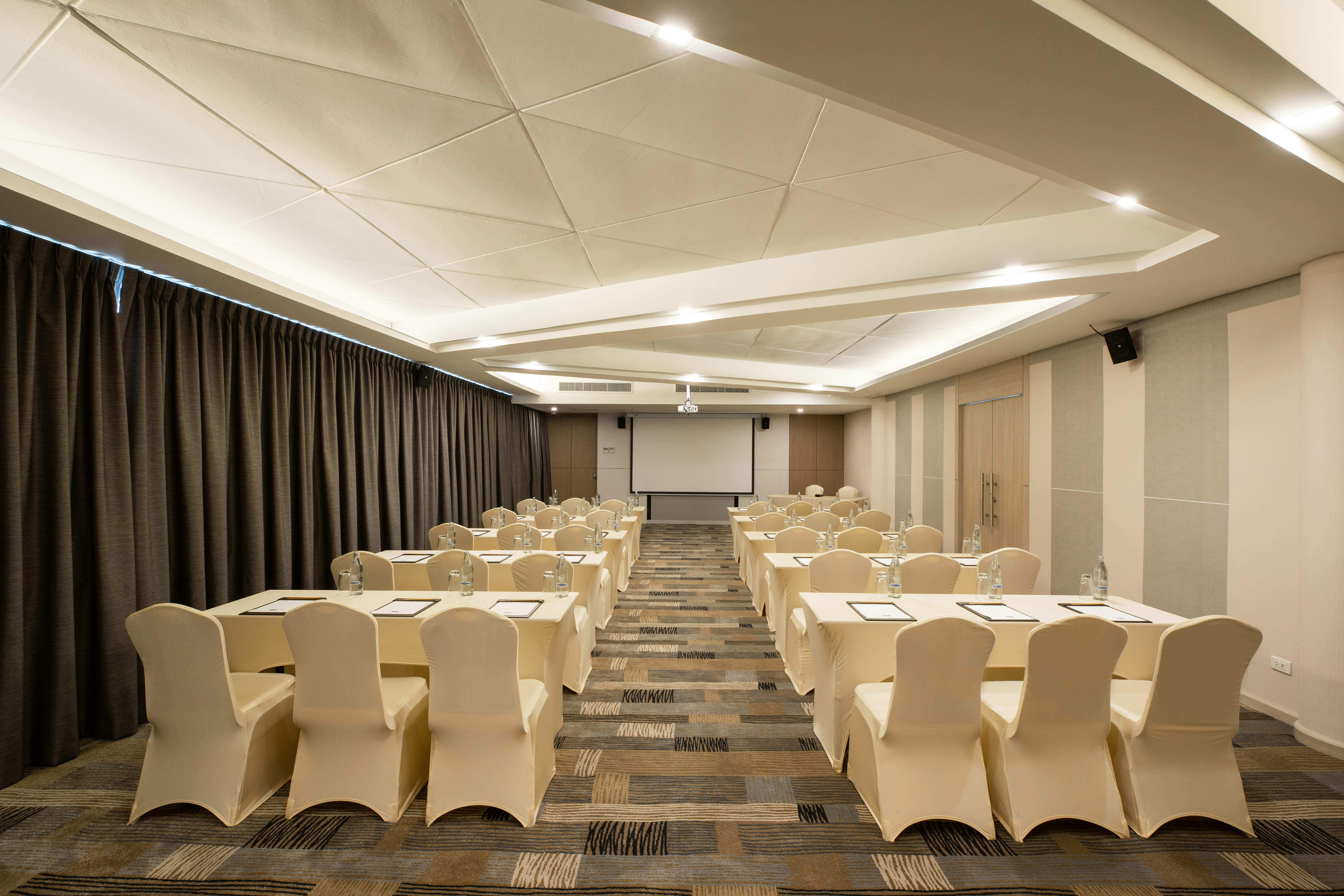 Centara Life Cha-Am Beach Resort Hua Hin 63/74