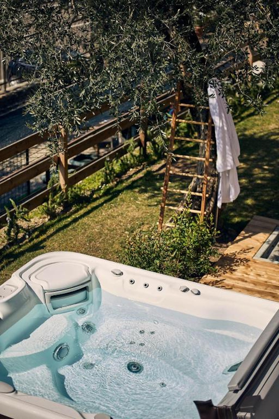 HOTEL PARADISO 54/59