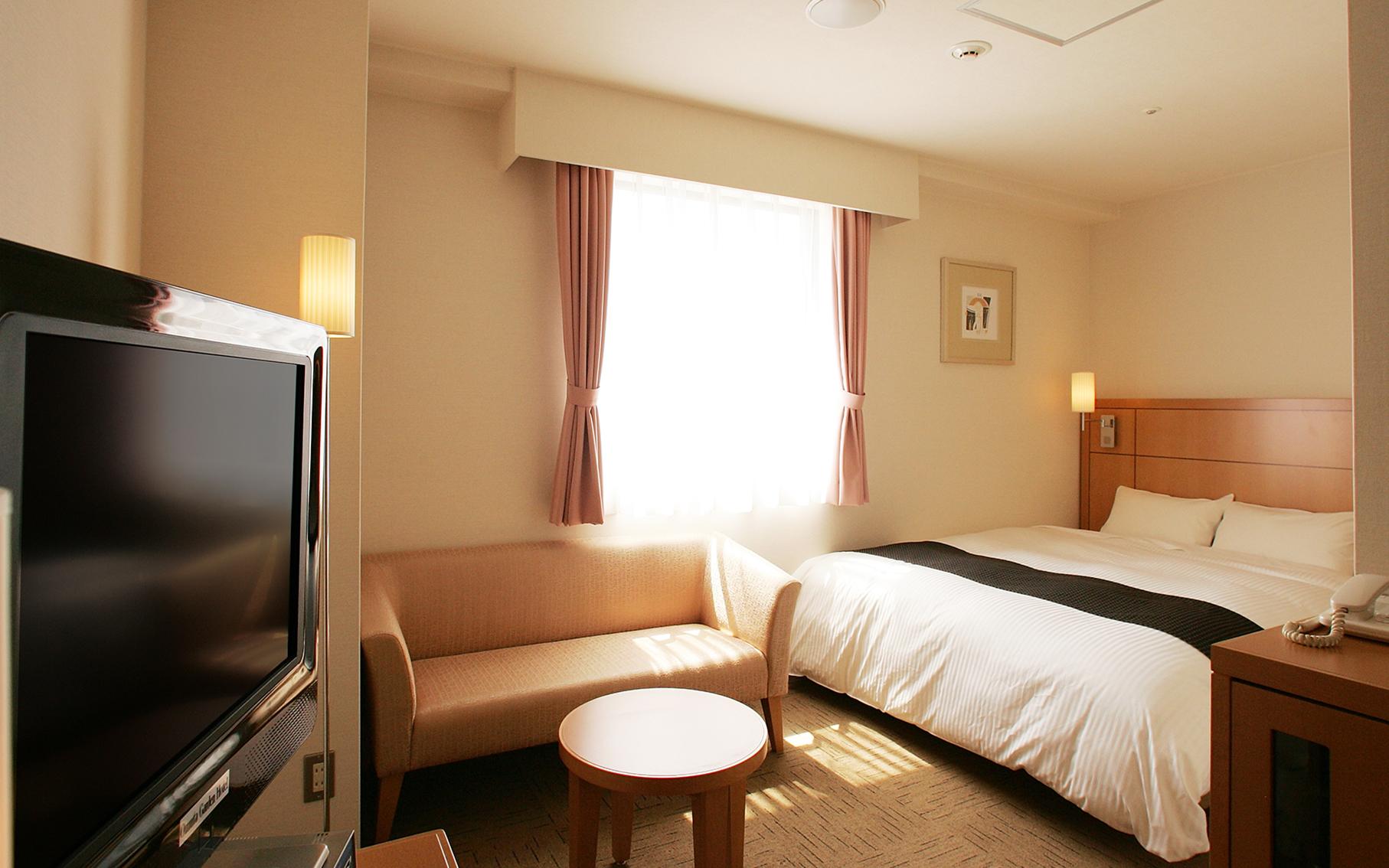 Room, Double Bed, Electronic Cigarette Only