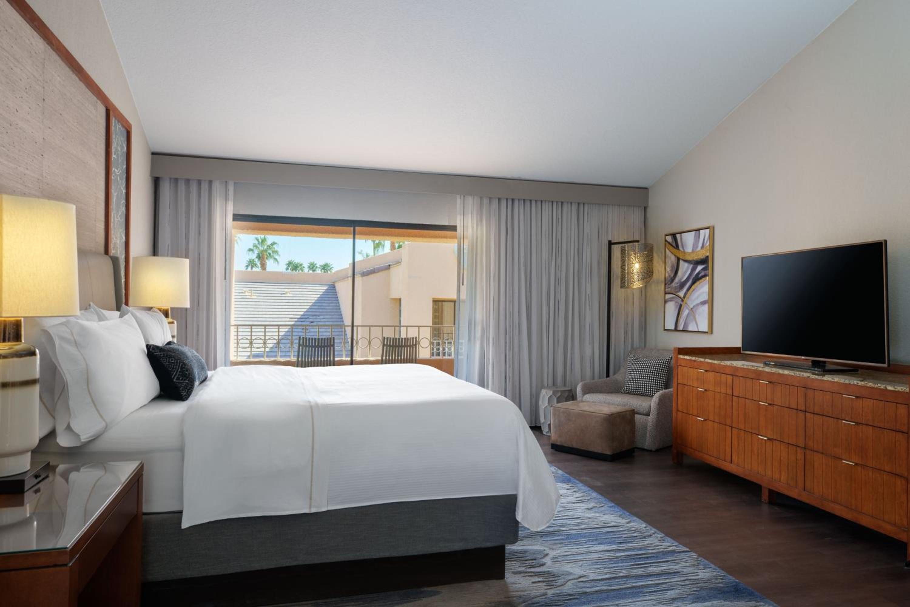 1 Bedroom, Presidential, Suite, King Bed, Golf Course View, Balcony