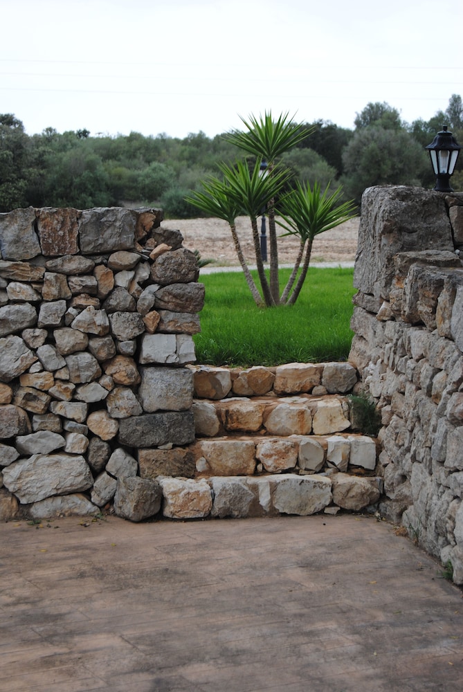 Hotel Rural Es Riquers 43/69
