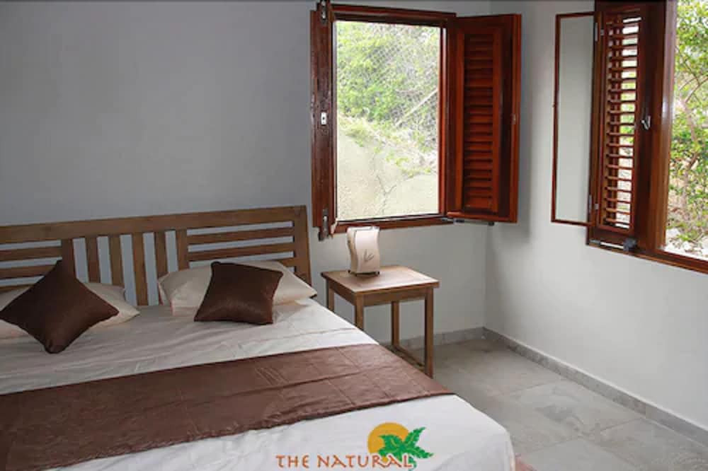 The Natural Curacao 22/61