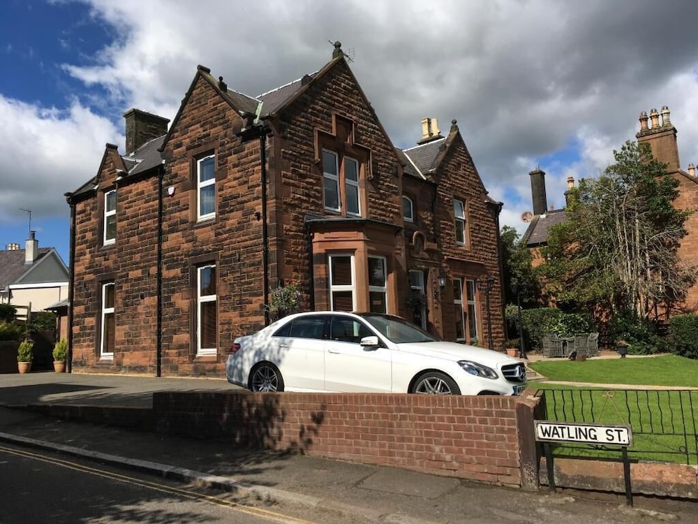 The Huntingdon B&B 3/34