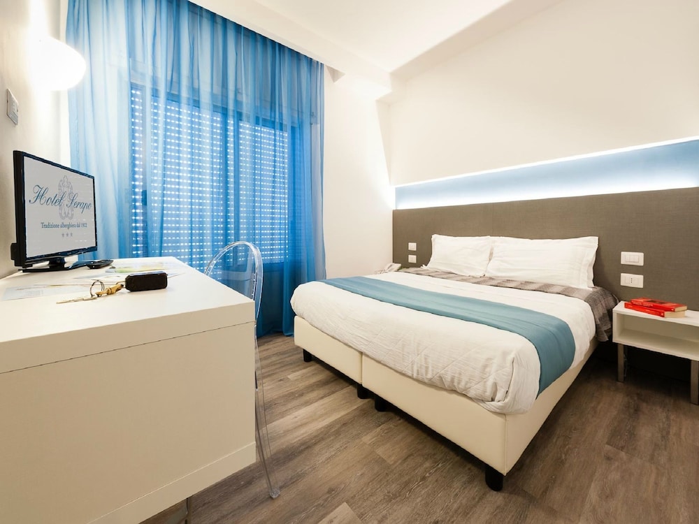 Hotel Serapo 11/58