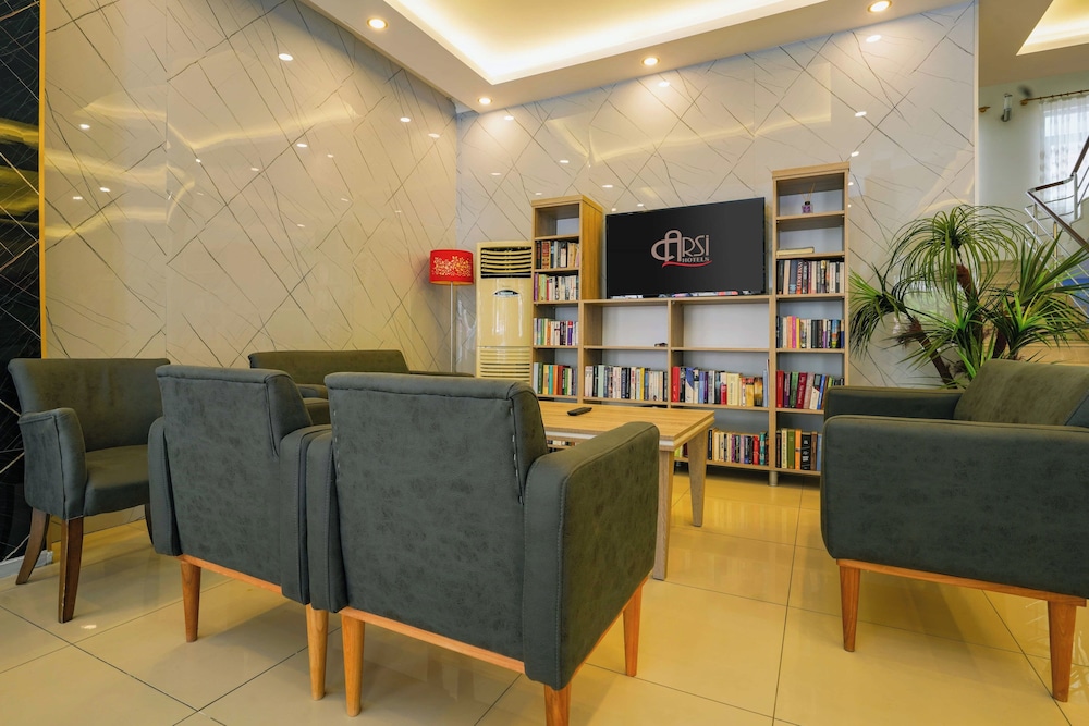 Kleopatra Arsi Hotel 46/78
