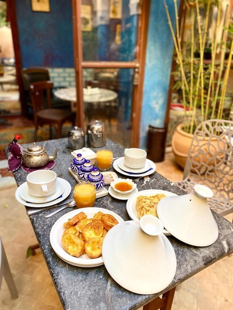 RIAD TARA 64/77