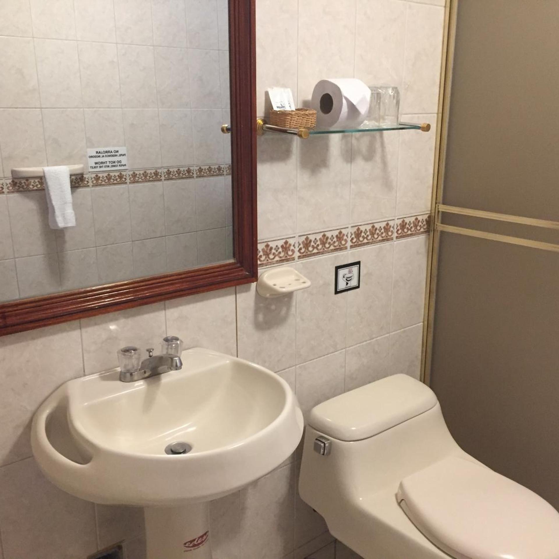 Hotel Midori 46/50