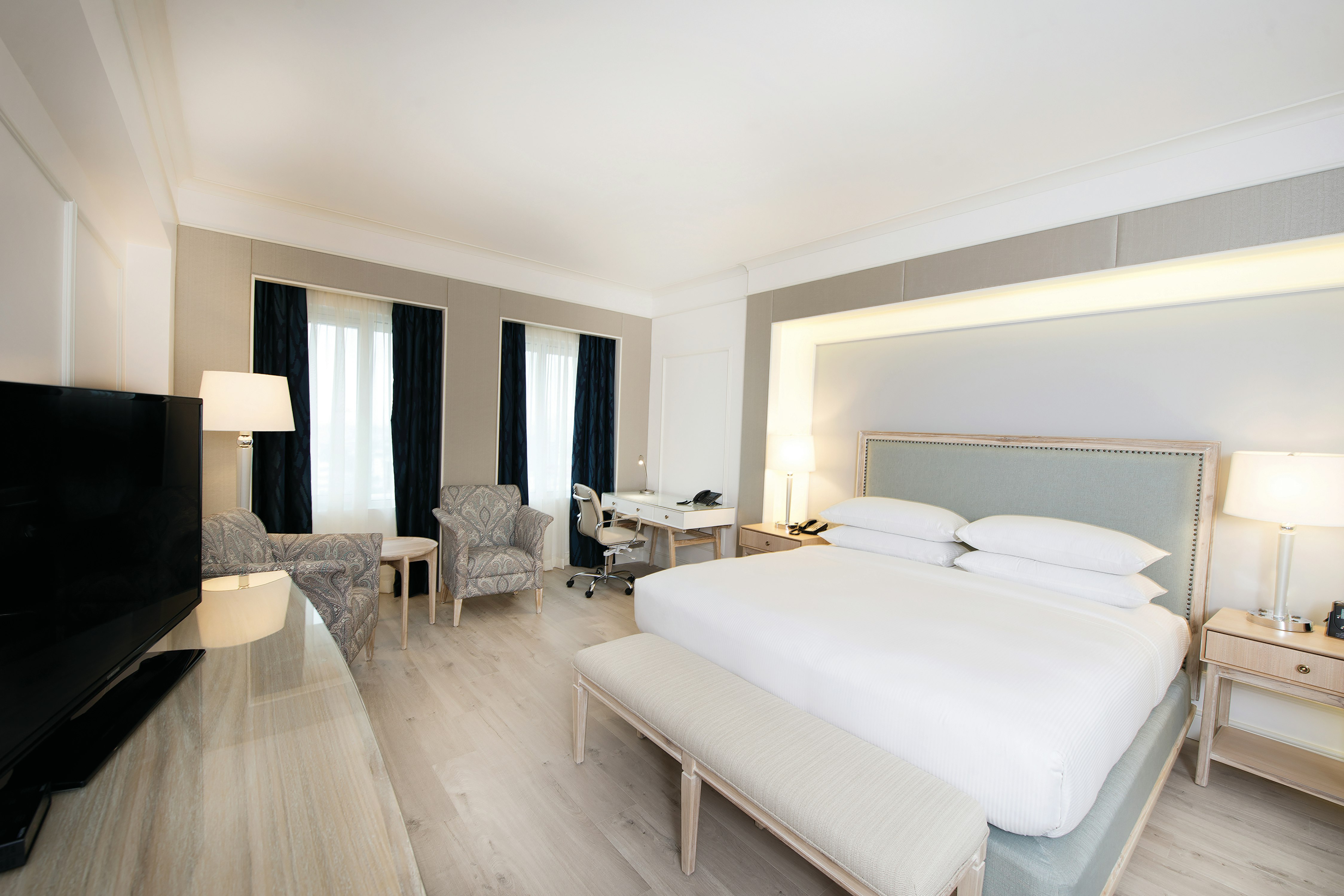 Room, King Bed, Executive Level