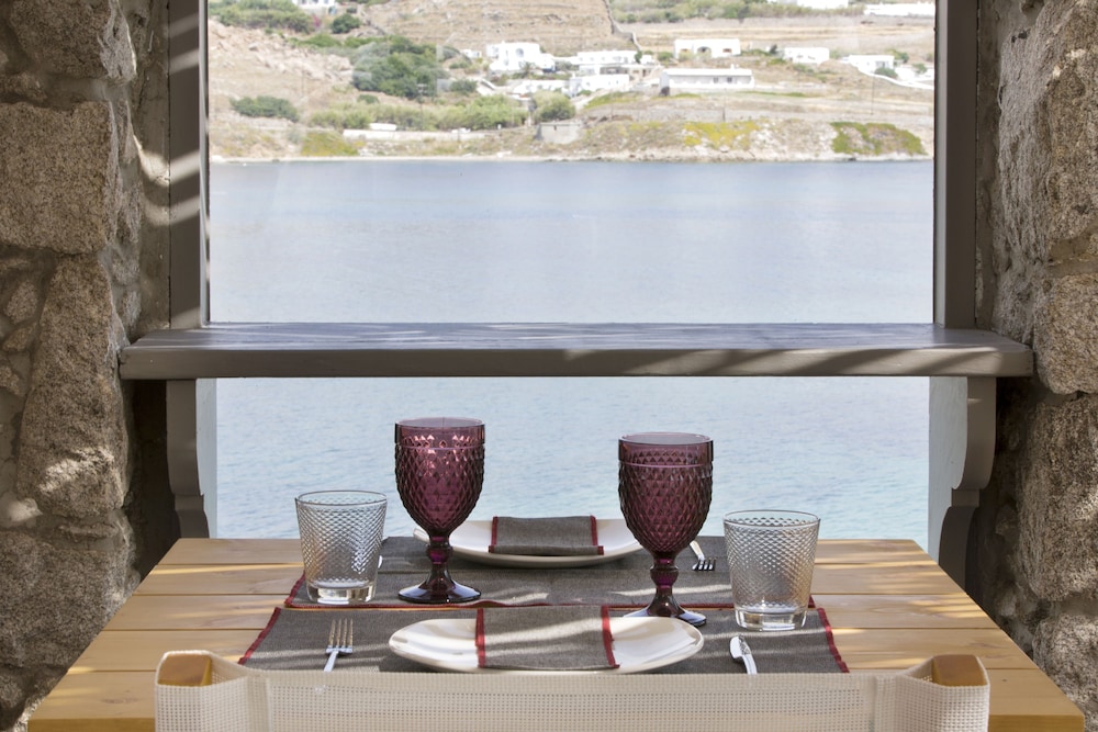 Dreambox Mykonos Suites 40/53