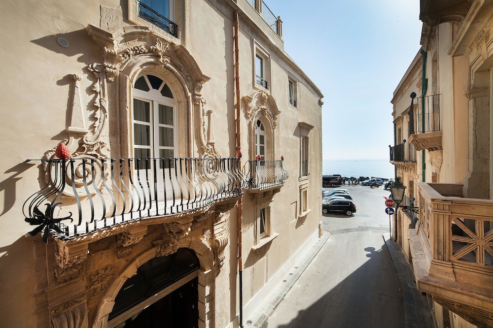 ALGILÀ ORTIGIA CHARME HOTEL 65/74