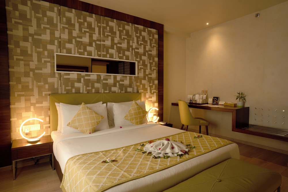 Nirvana, Executive, King Bed
