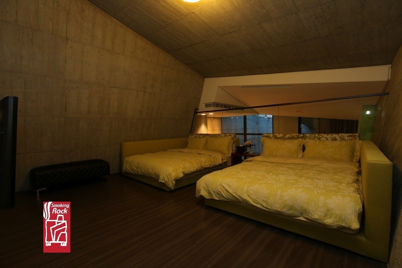 MEZZANINE, FAMILY SUITE, TERRACE