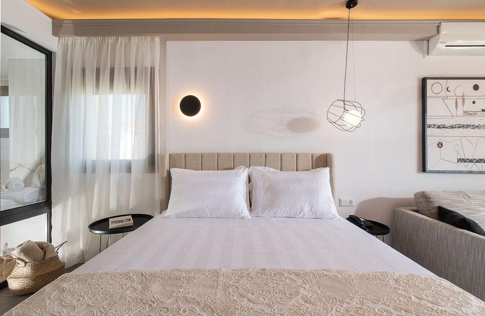 Assano Sea Front Luxury 6/50