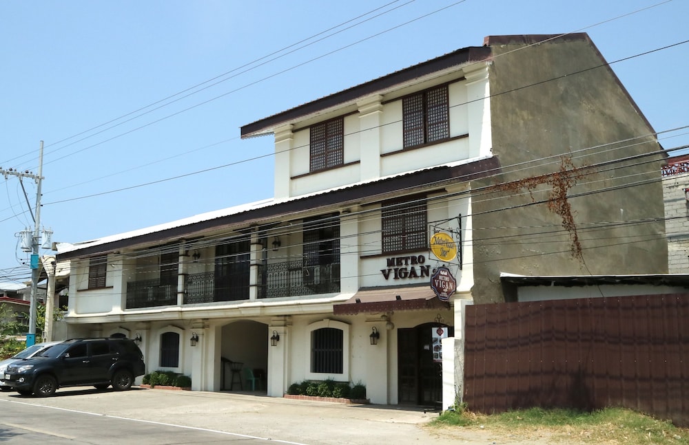 Metro Vigan Inn 65/70