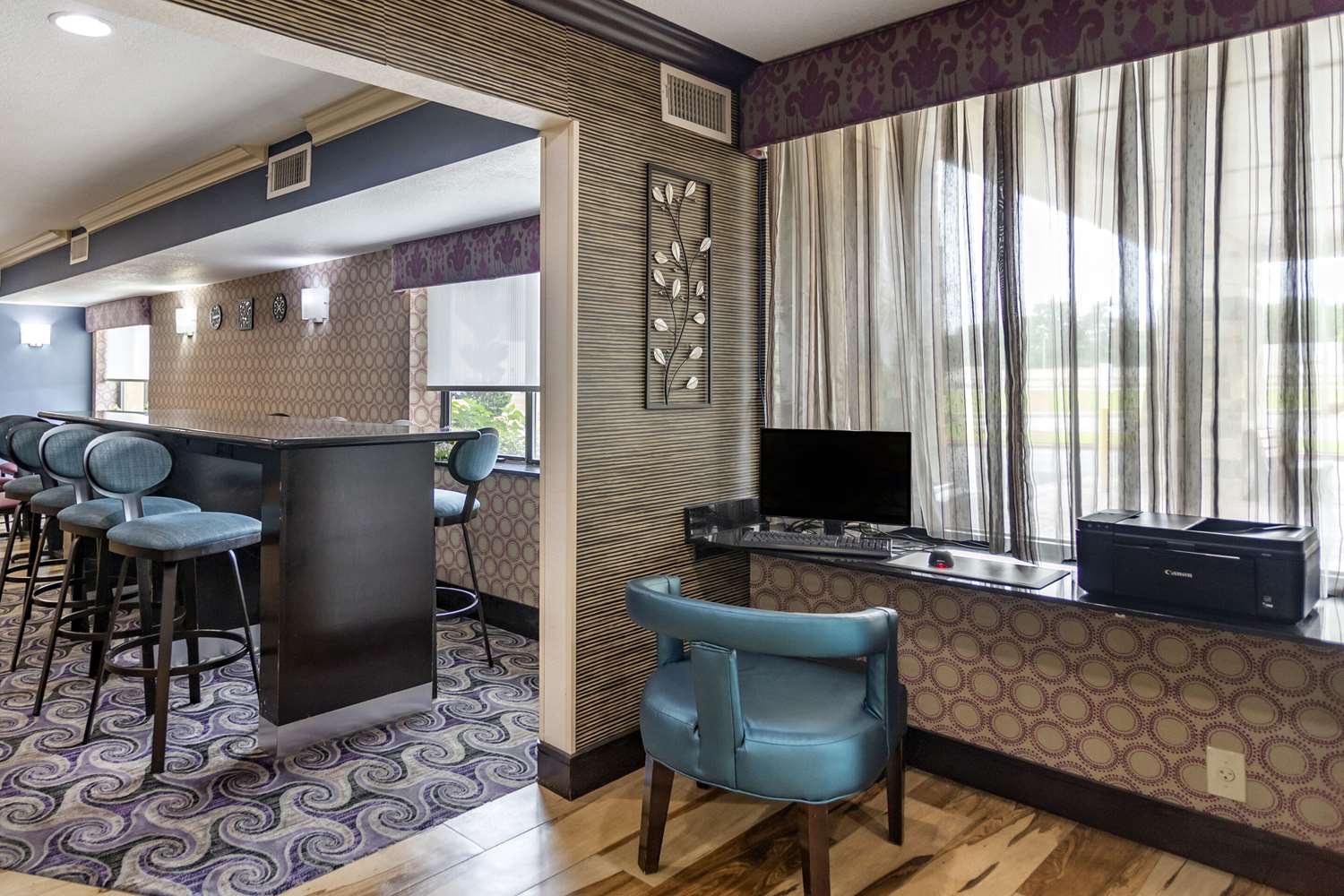 Comfort Inn Tulsa Midtown 15/18