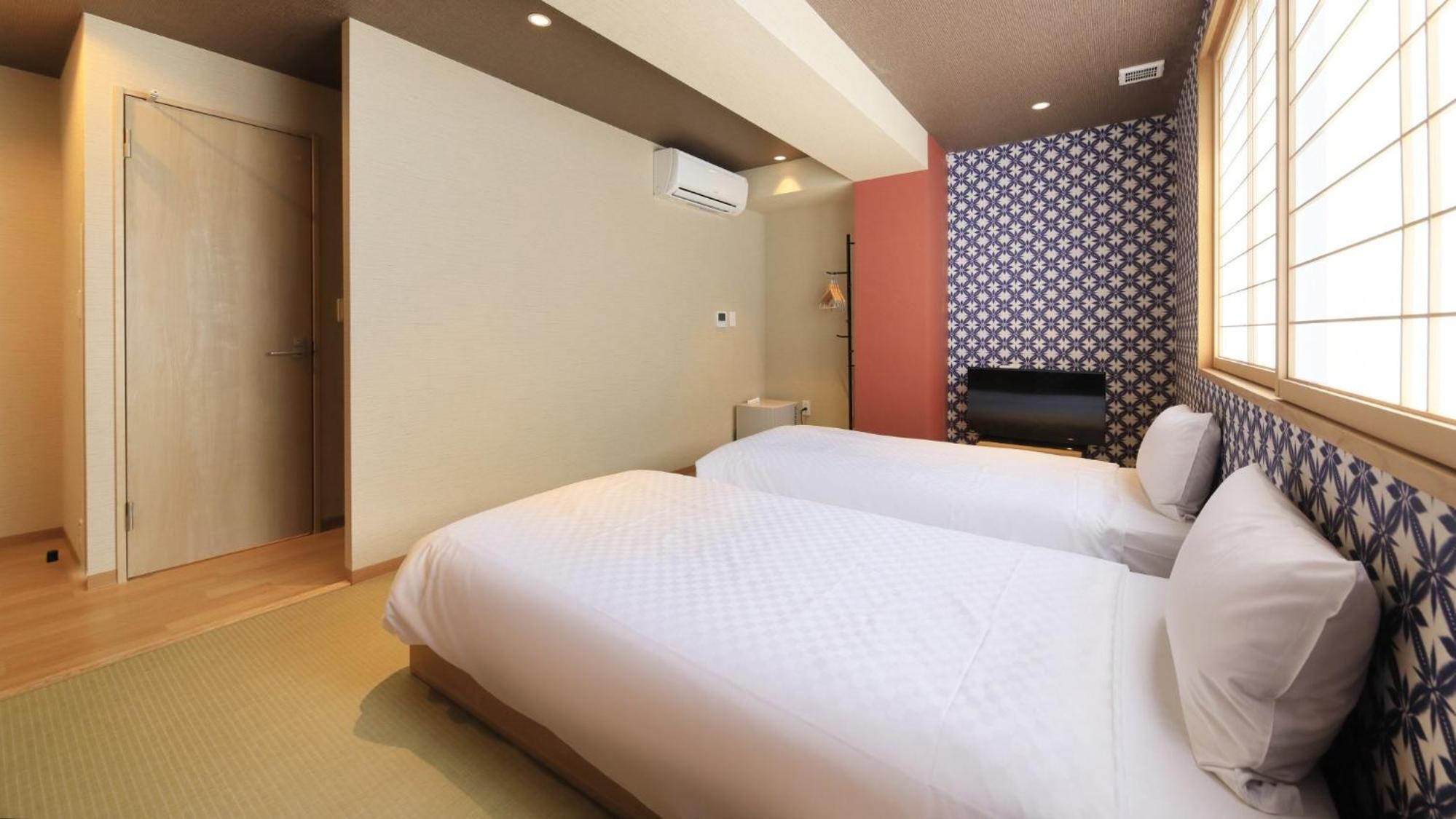 Room, Twin Beds, New Building