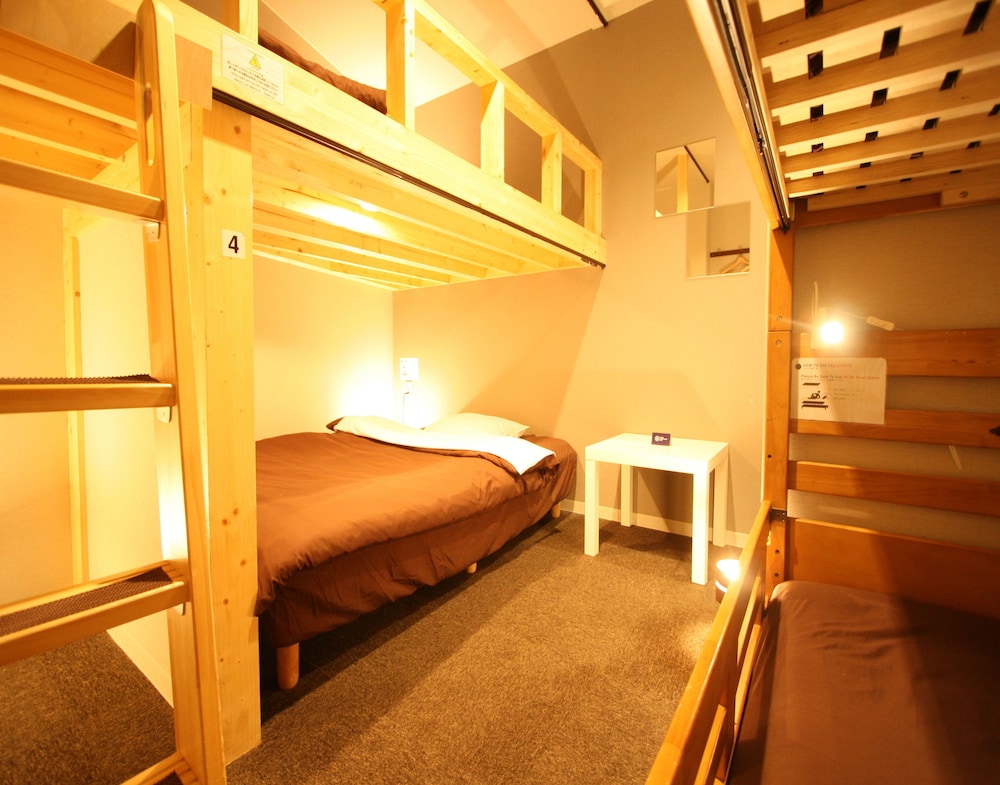 Osaka Guesthouse Nest 12/68