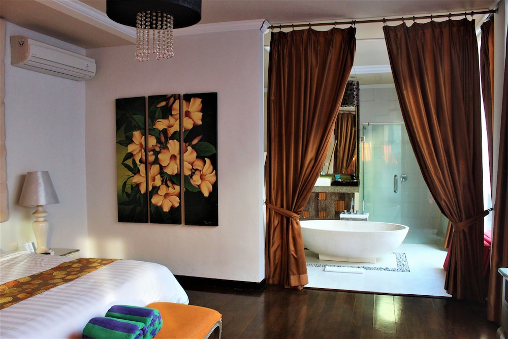 Kaisa Villas Seminyak 33/44