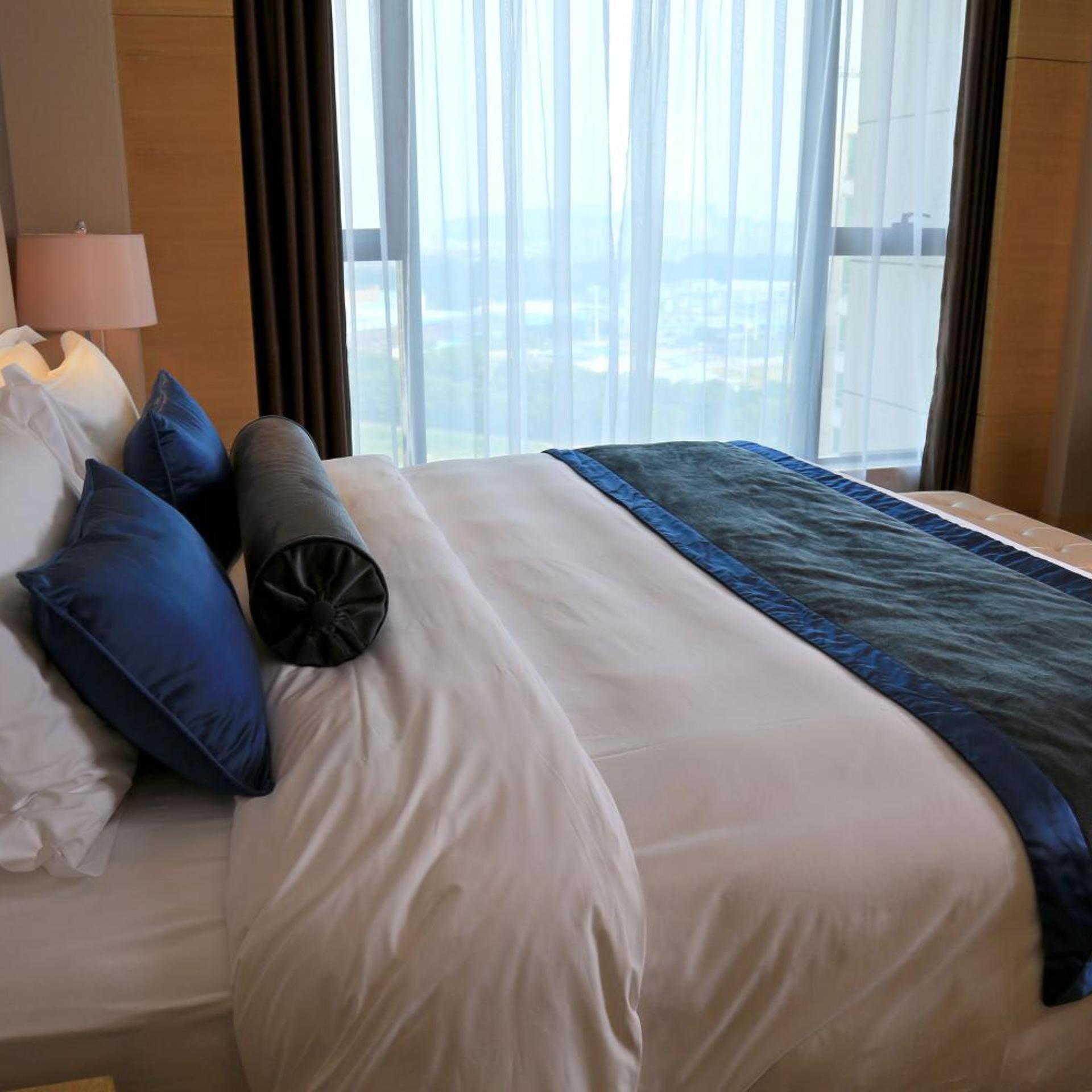 Changfeng Gloria Plaza Hotel 12/50