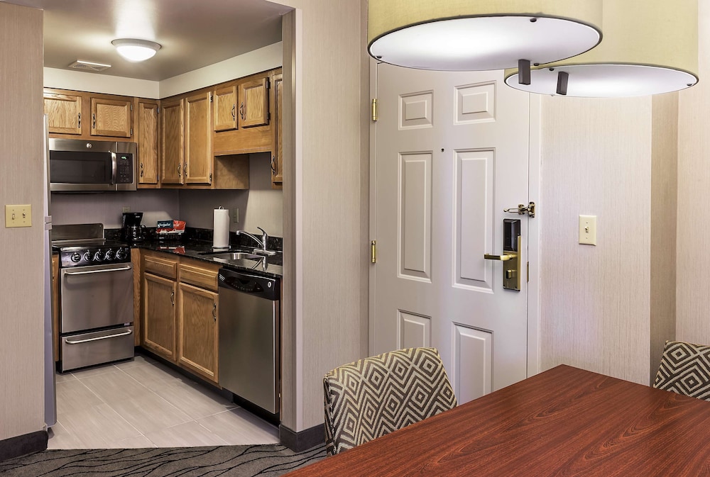 Homewood Suites by Hilton Buffalo-Airport 16/55