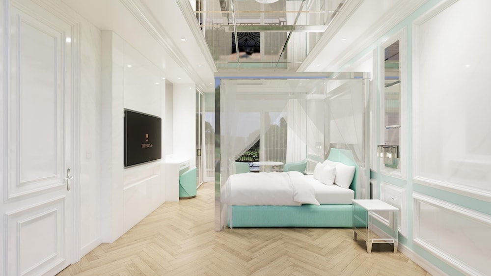 Kids Penthouse, King Bed, 3 Bunk Beds