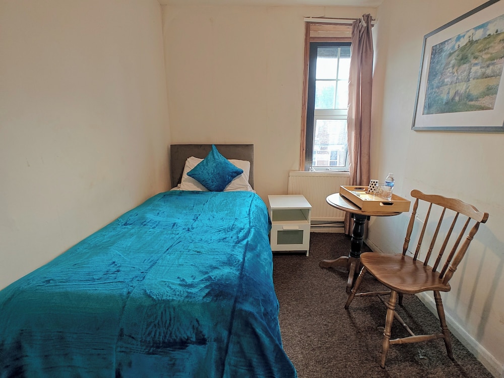 Campbell S Guest House 33/50