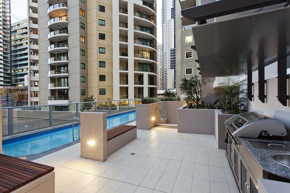 Mantra Midtown Brisbane in BRISBANE