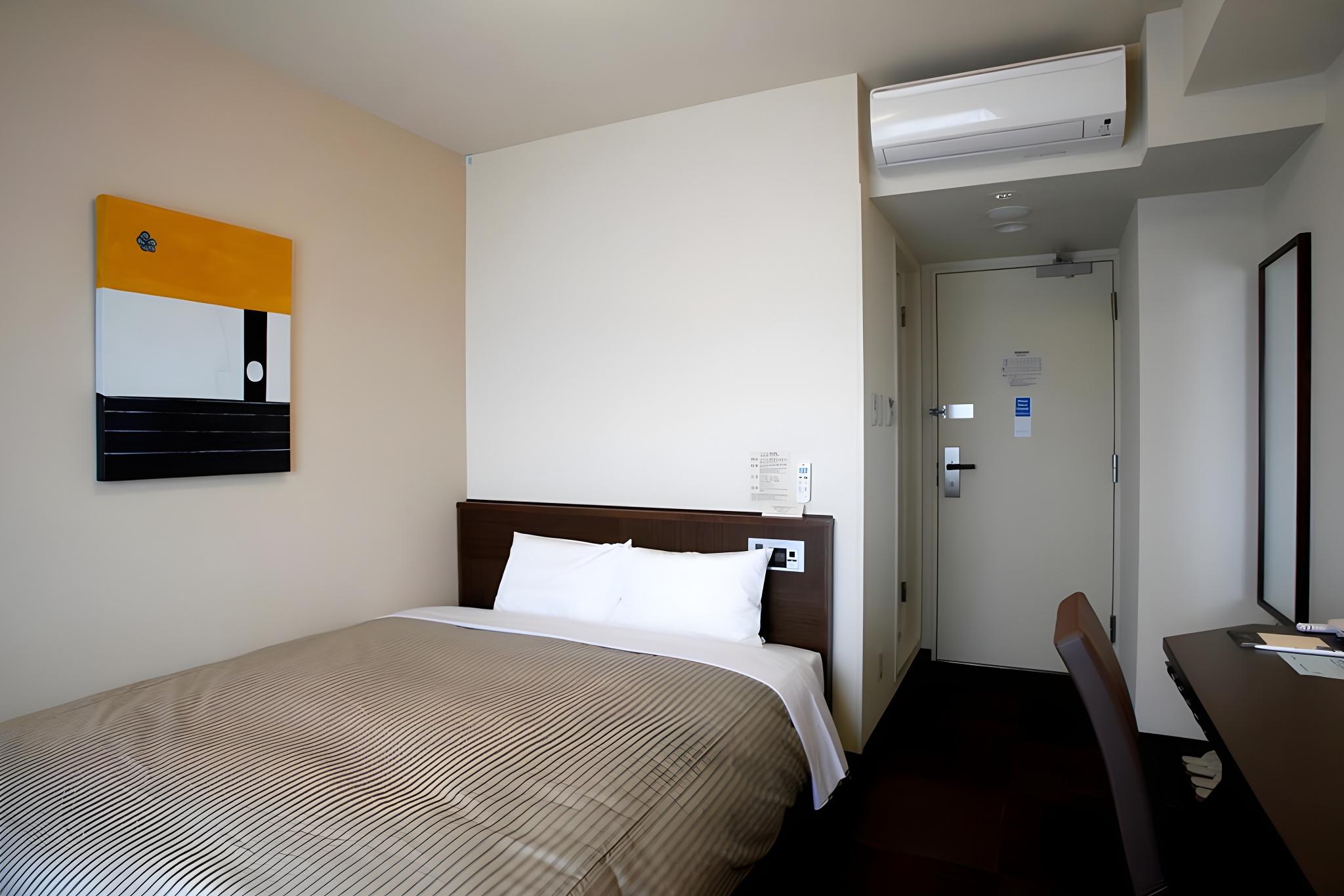 Room, Semi Double Bed, Hotel Route-Inn Ishinomaki Kanan Inter 5/6