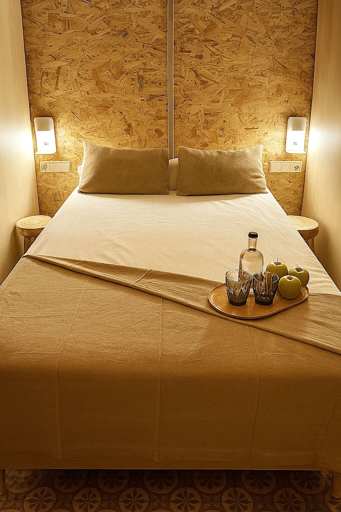 The Loft Hostel 24/47