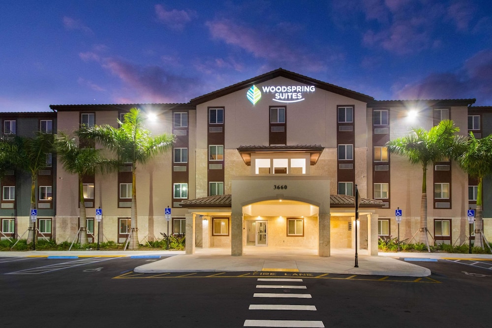 WoodSpring Suites Miramar 7/37