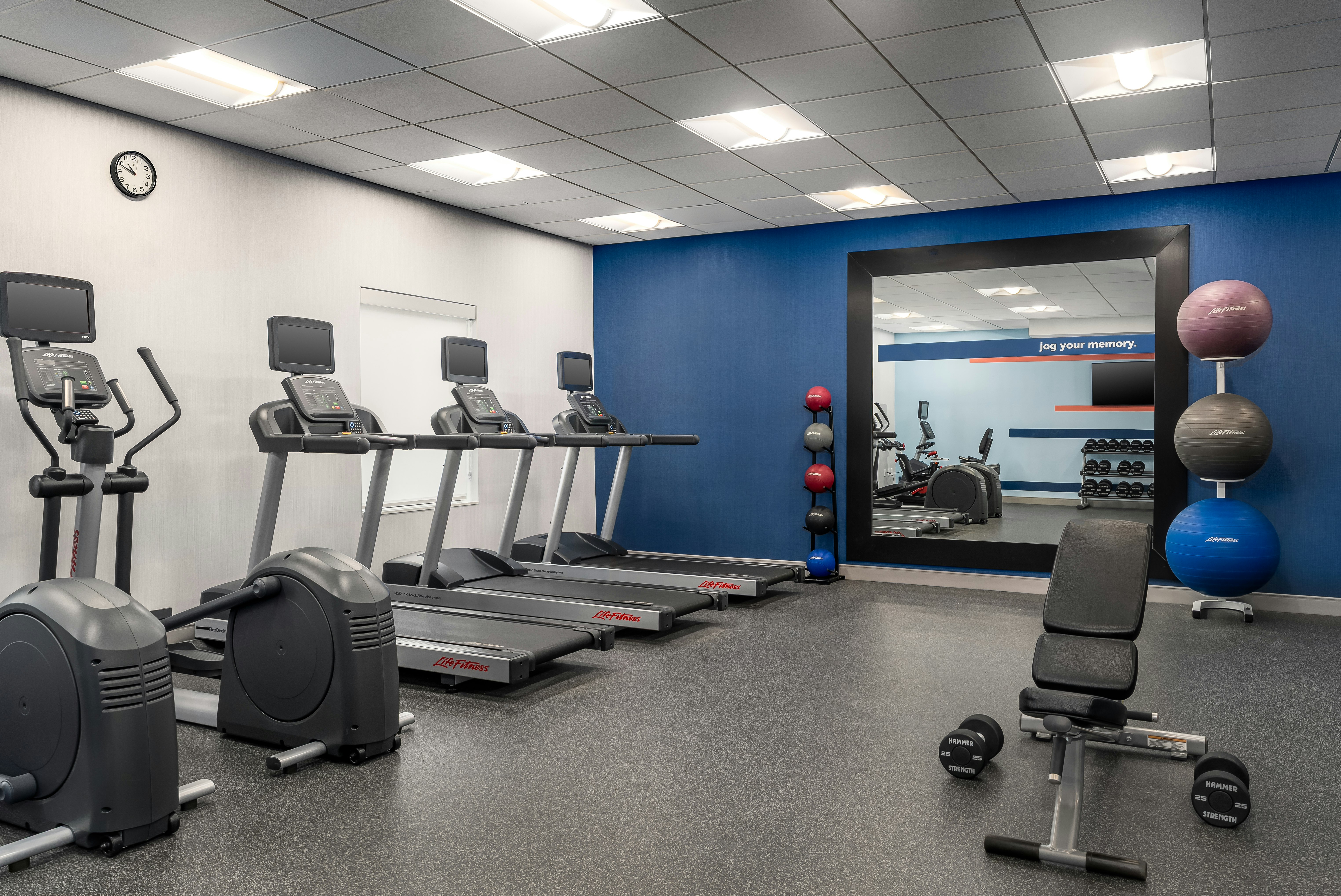 Hampton Inn Baltimore Bayview Campus 39/67