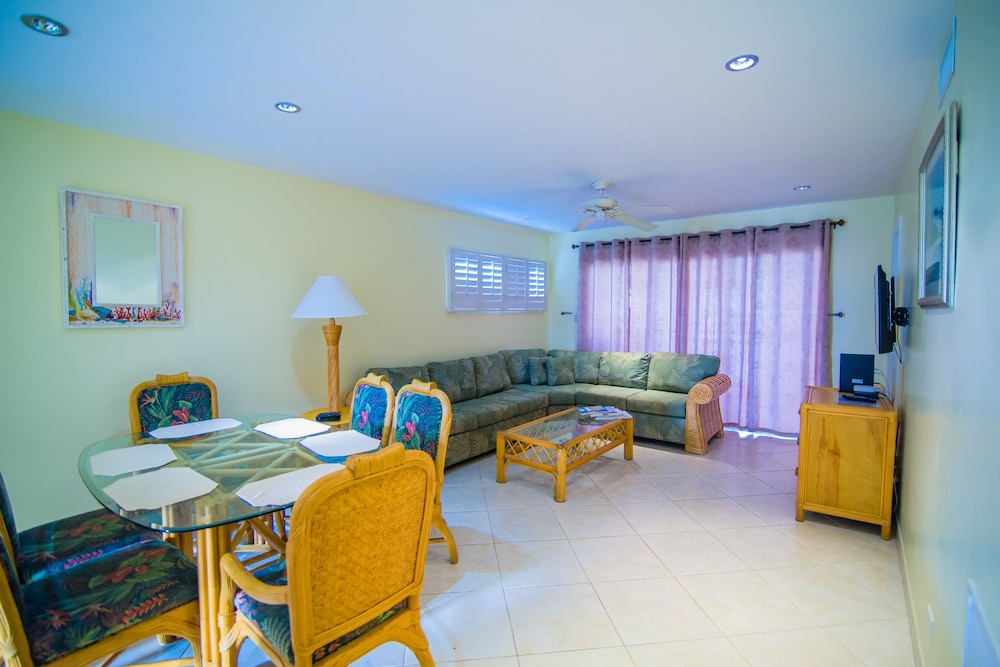 Seven Mile Beach Resort And Club 46/65