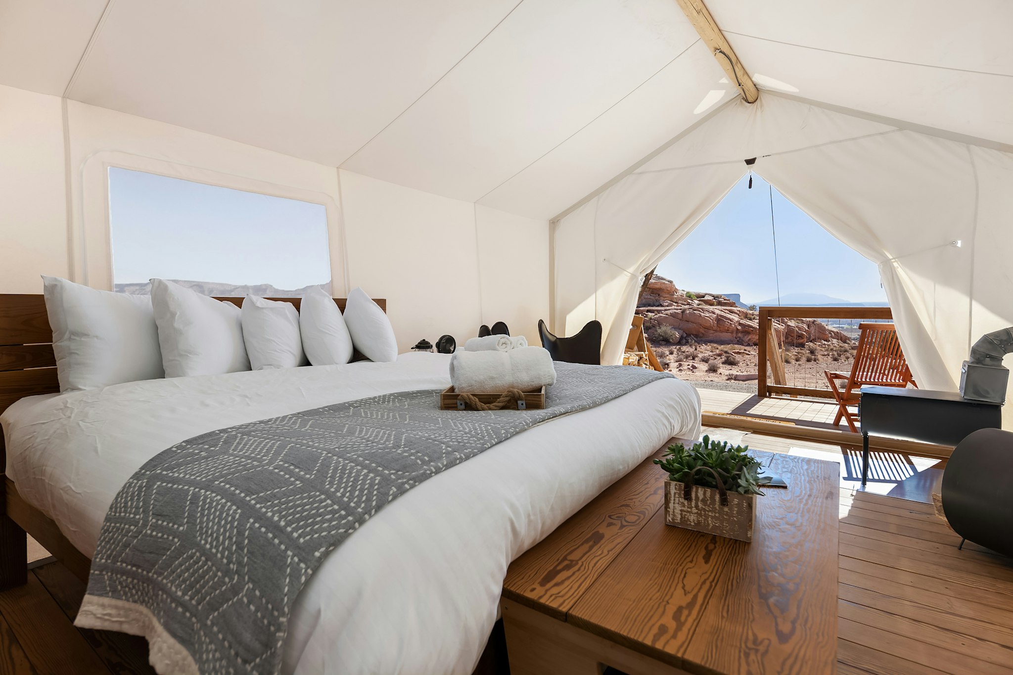 Under Canvas Lake Powell Grand Staircase 4/35