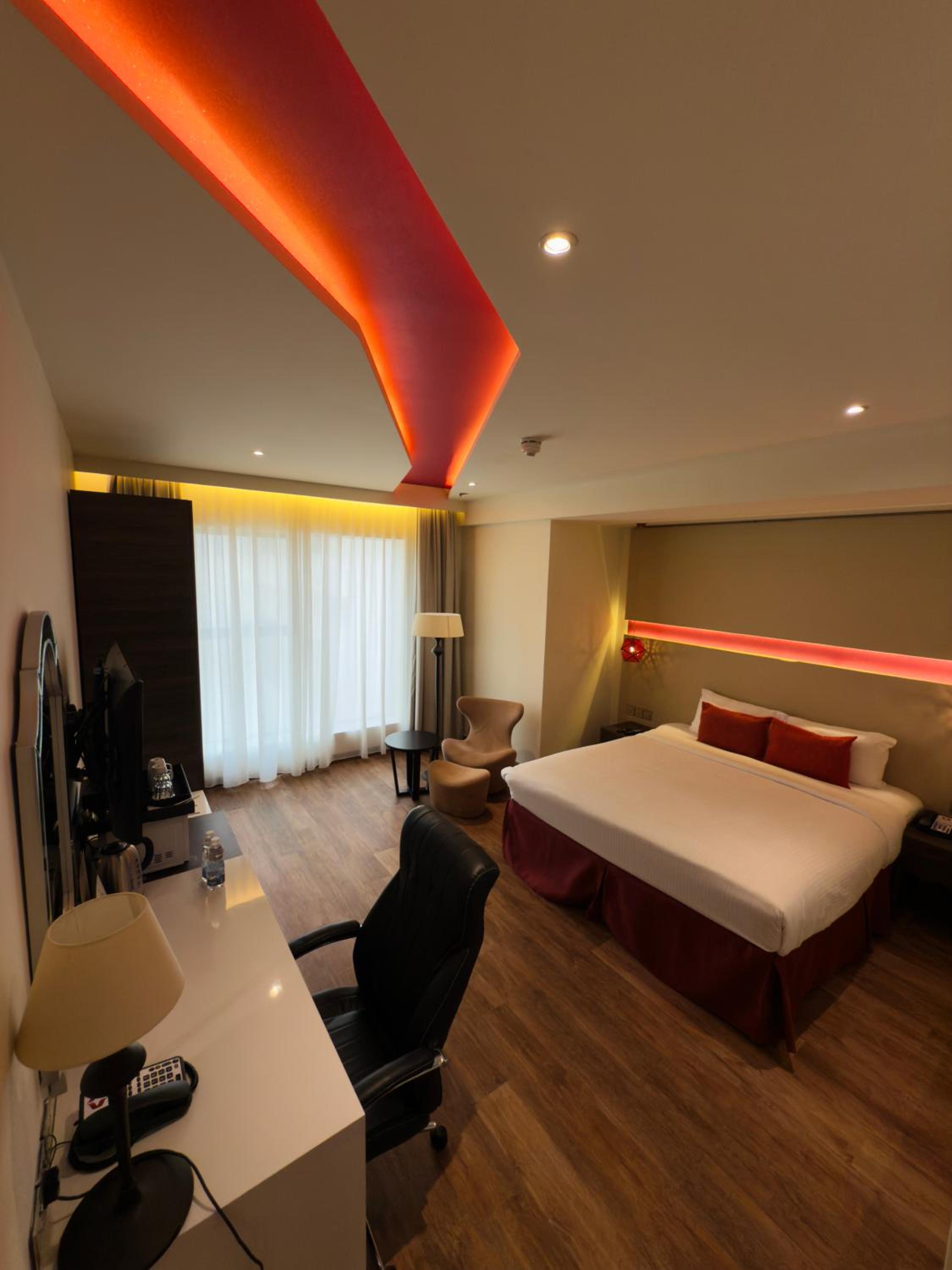 Premium, King Bed