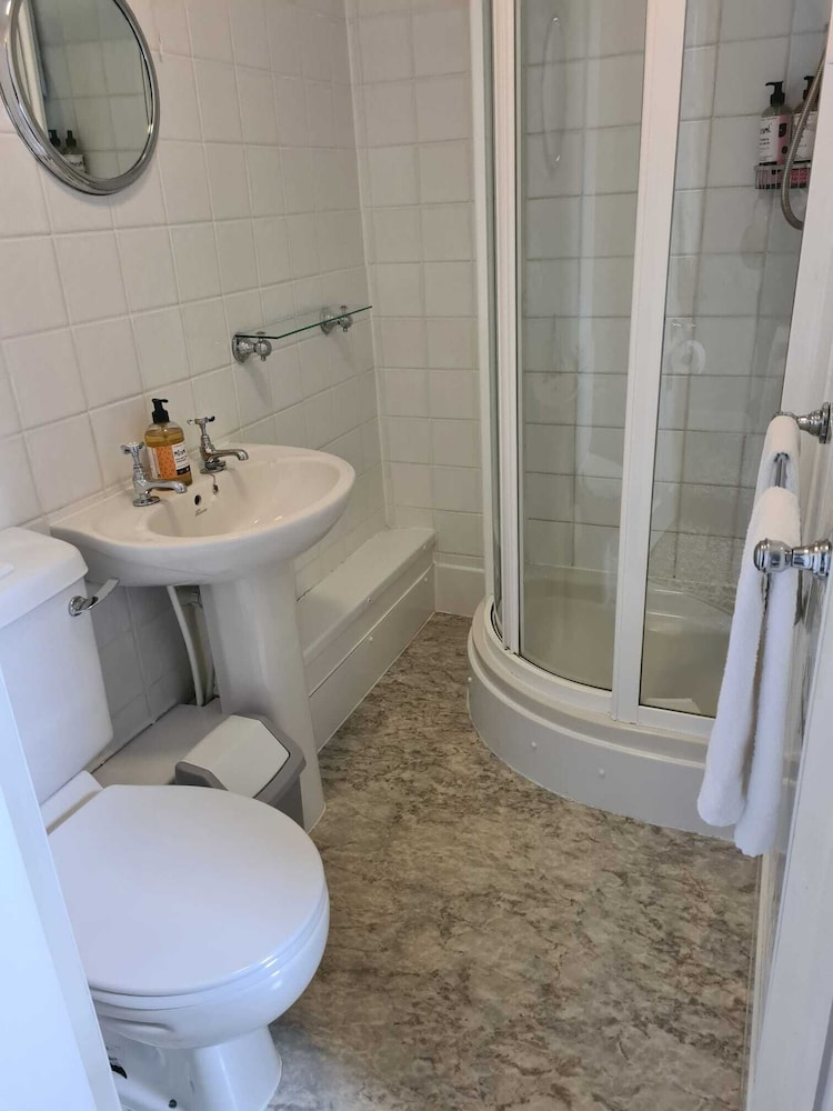 Norcroft Guest House 30/30