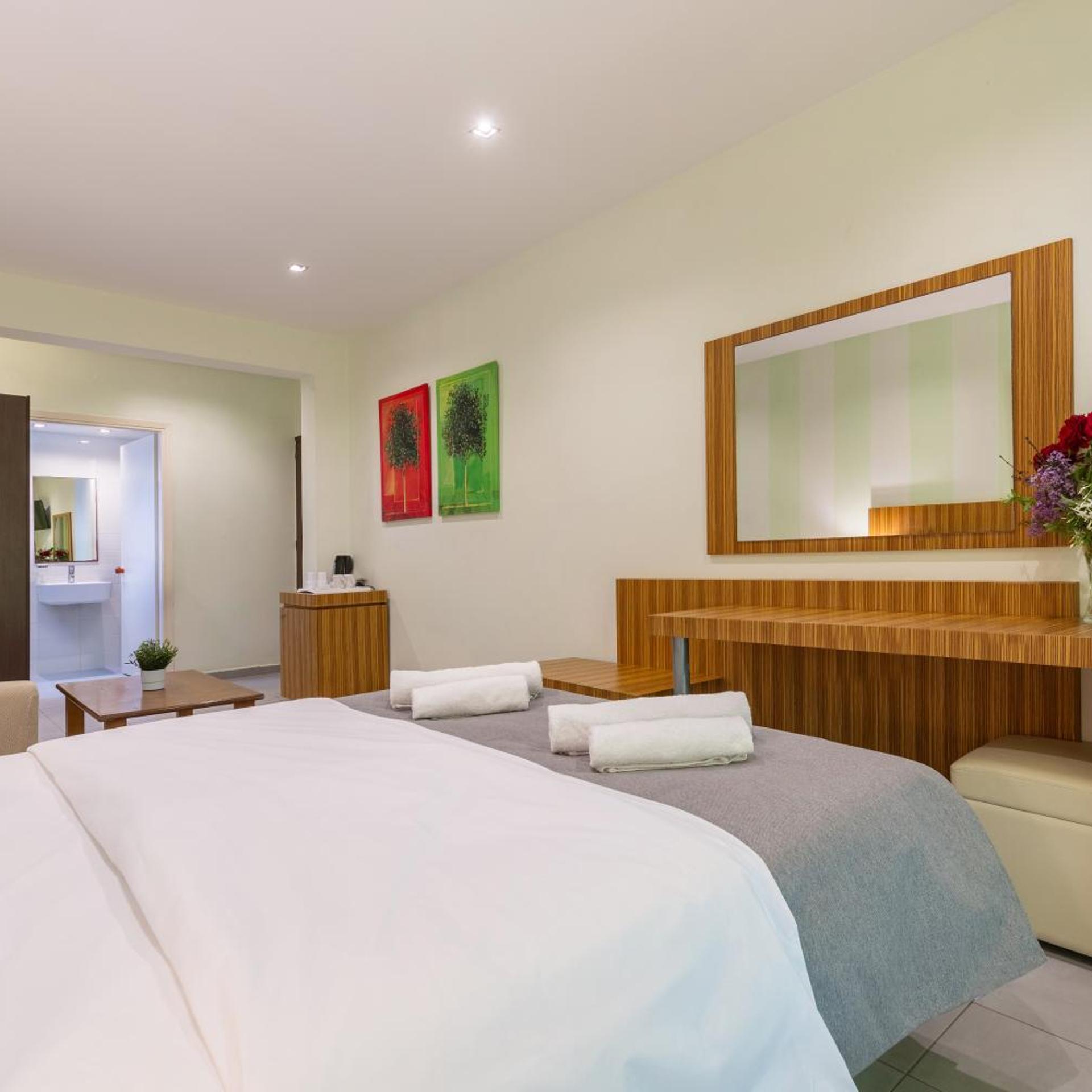 Junior Suite, Garden View