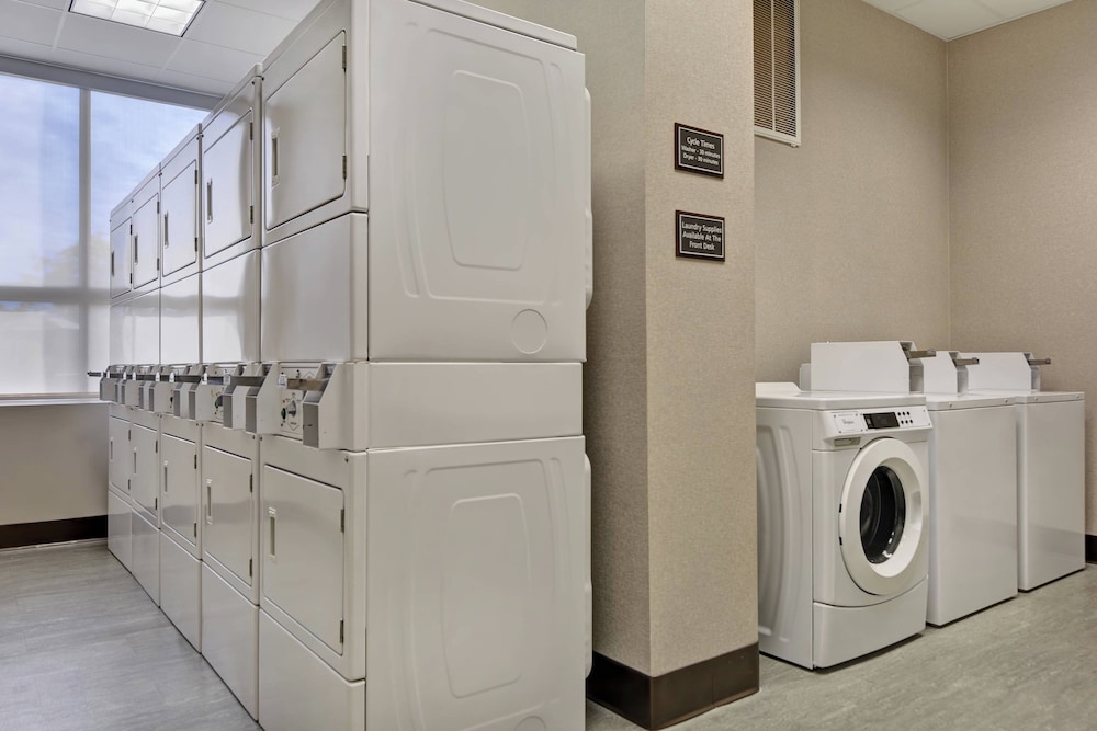 RESIDENCE INN JACKSON THE DISTRICT AT EASTOVER 24/63