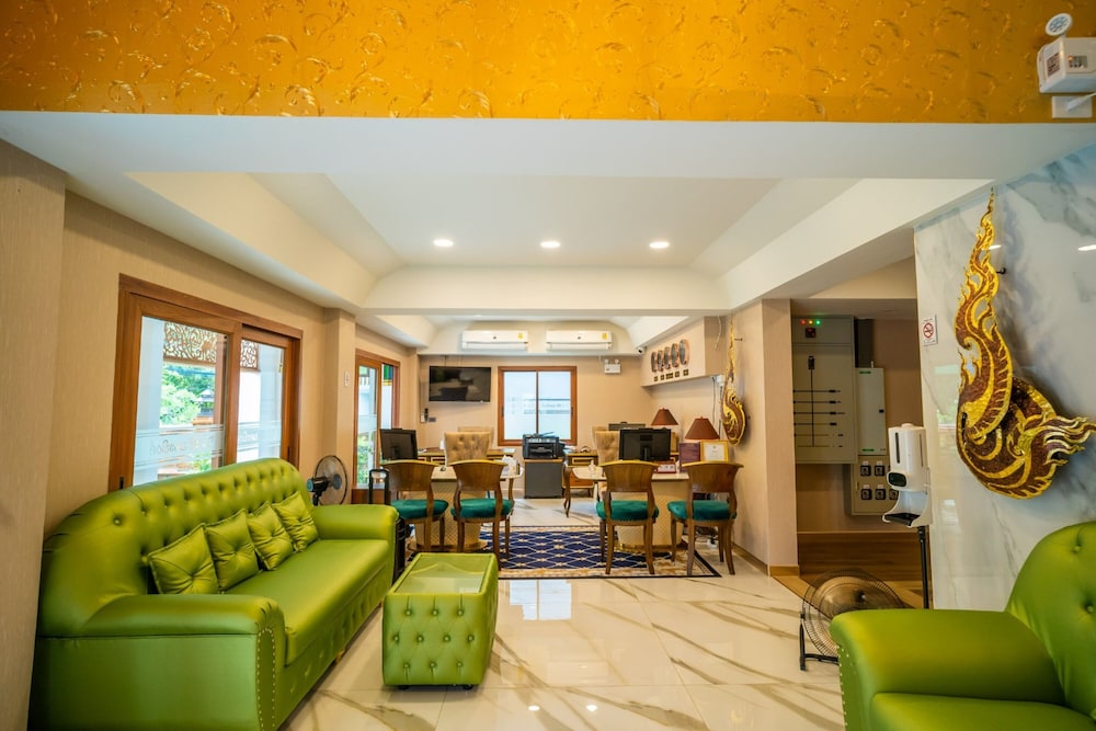 Siri Nakornpink Chiang Mai Hotel 47/75