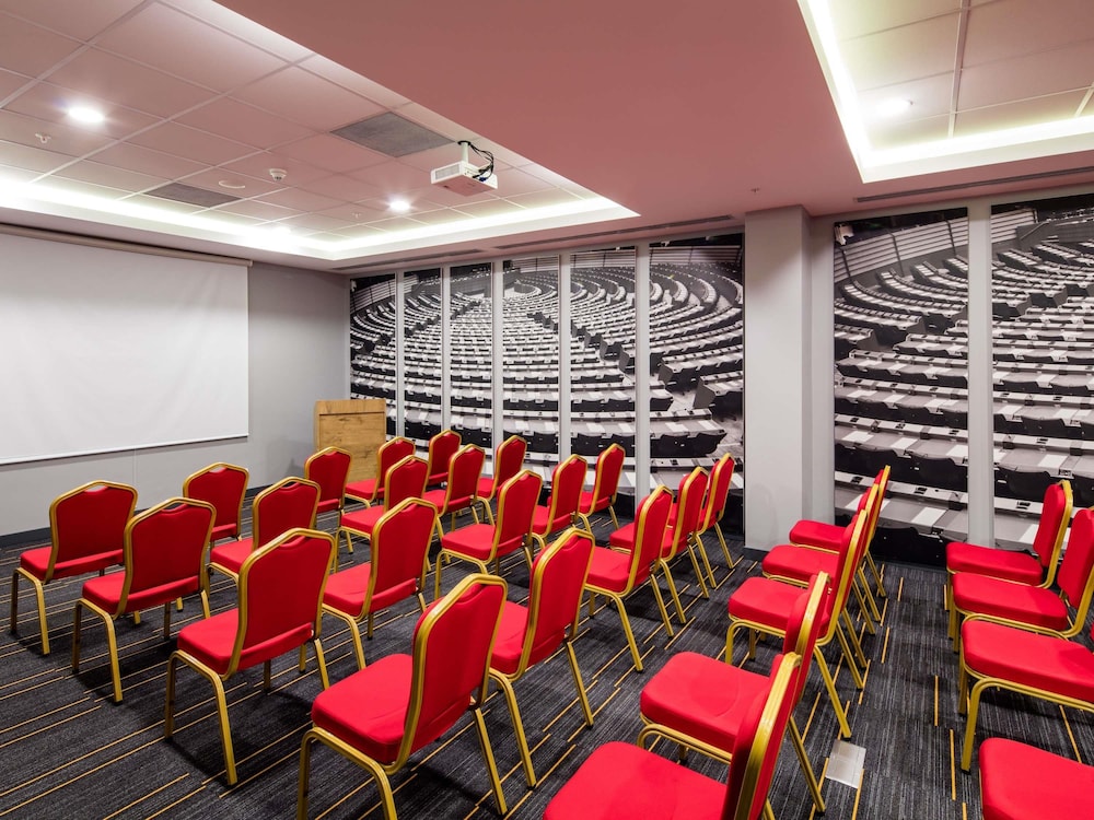 Ibis Istanbul West 68/73
