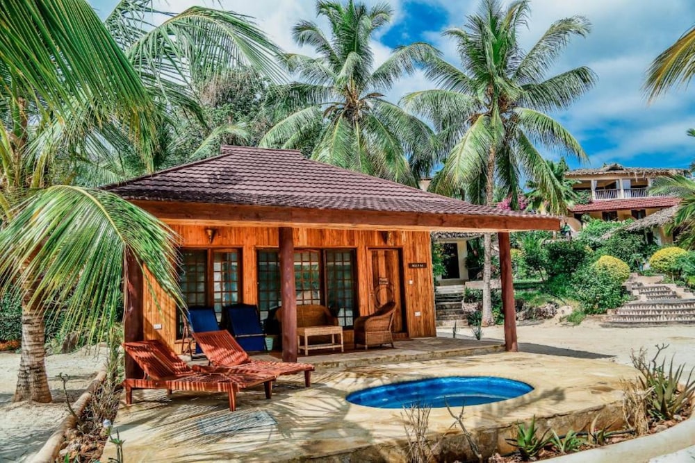 Kendwa Rocks Beach Hotel in KENDWA