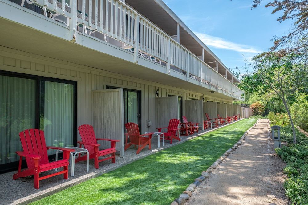 Carmel River Inn 51/62
