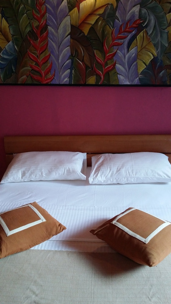 Village Villa Home Stay 13/24