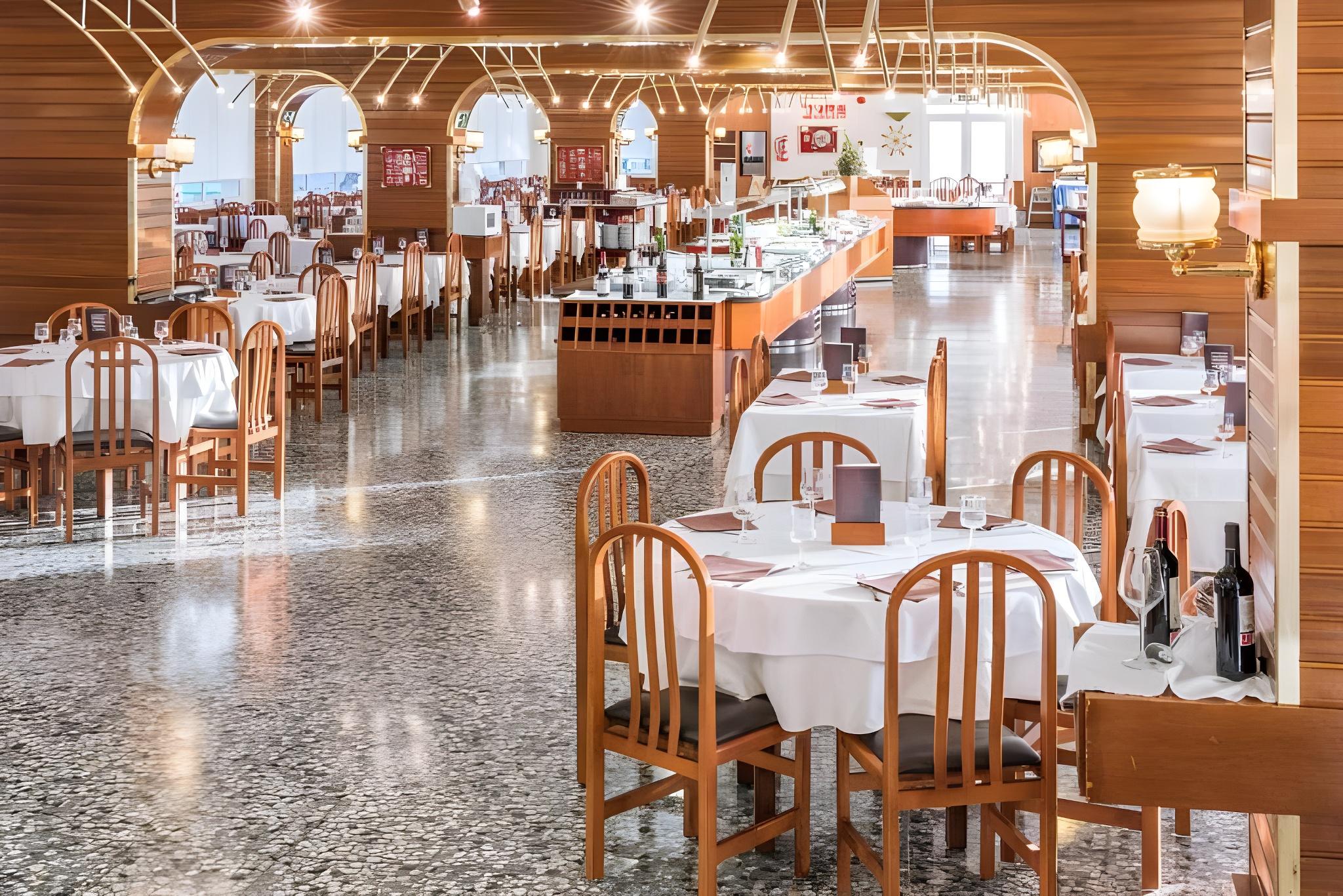Ponient Aparthotel Marinada 37/48