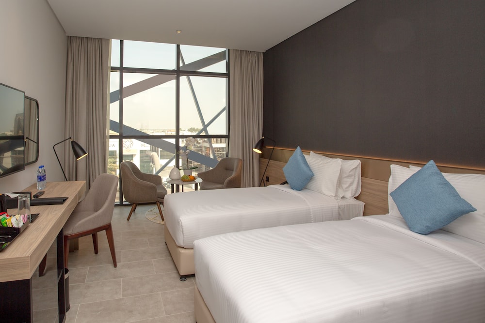 غرفة سوبيريور بسرير كينج، Beach Walk Hotel 2/8