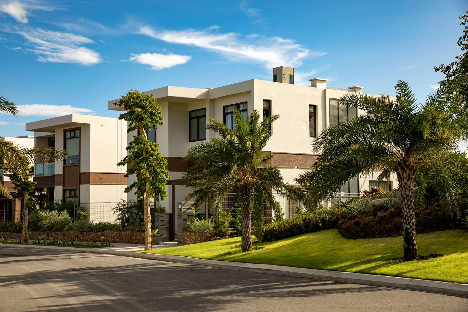 Wyndham Grand KN Paradise Cam Ranh 34/44