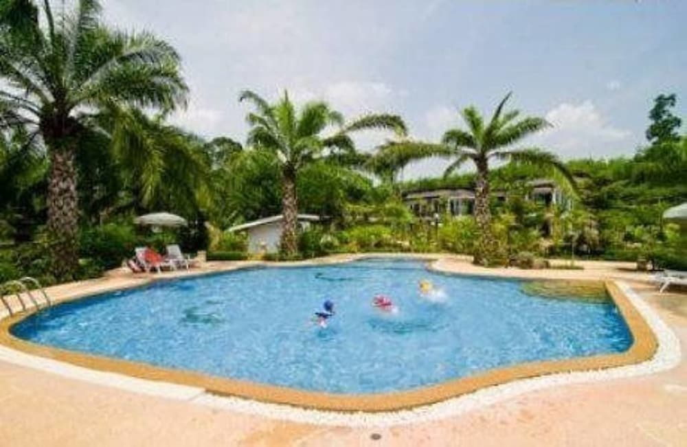 Nattha Waree Hot Spring Resort And Spa 12/28