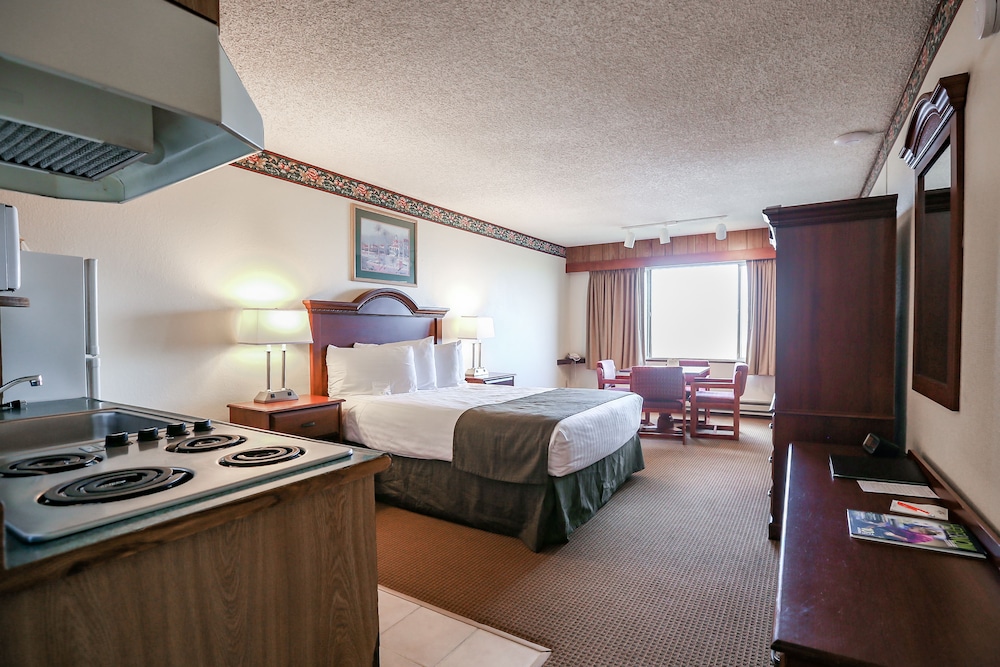 Ebb Tide Oceanfront Inn 41/73