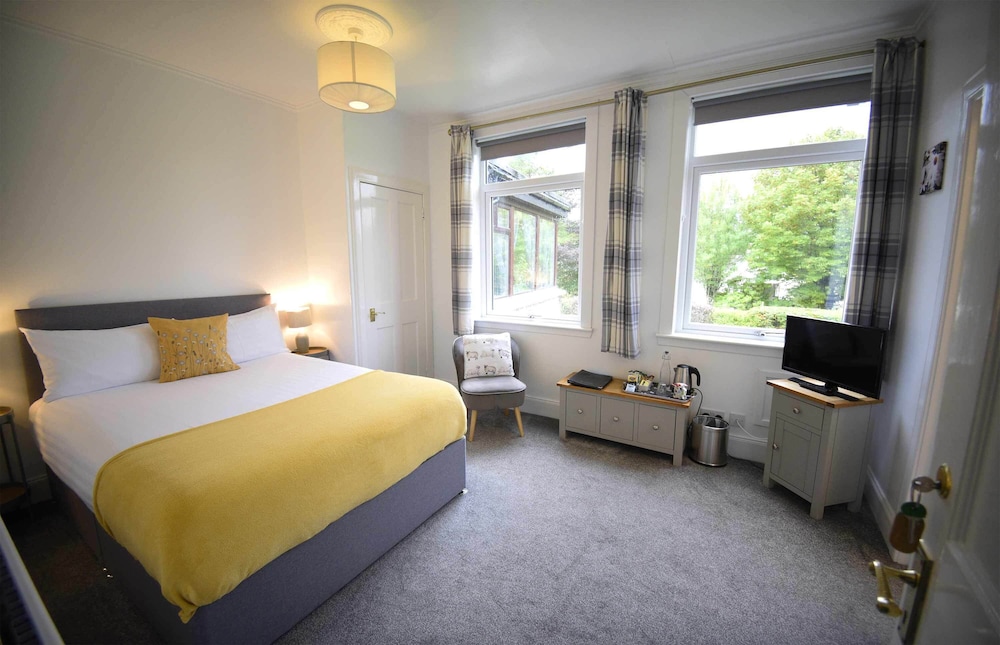 Atholl House Hotel 10/50