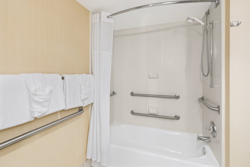 Hampton Inn Columbus North 15/37